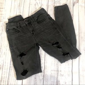 DISTRESSED MID RISE “jegging” jeans